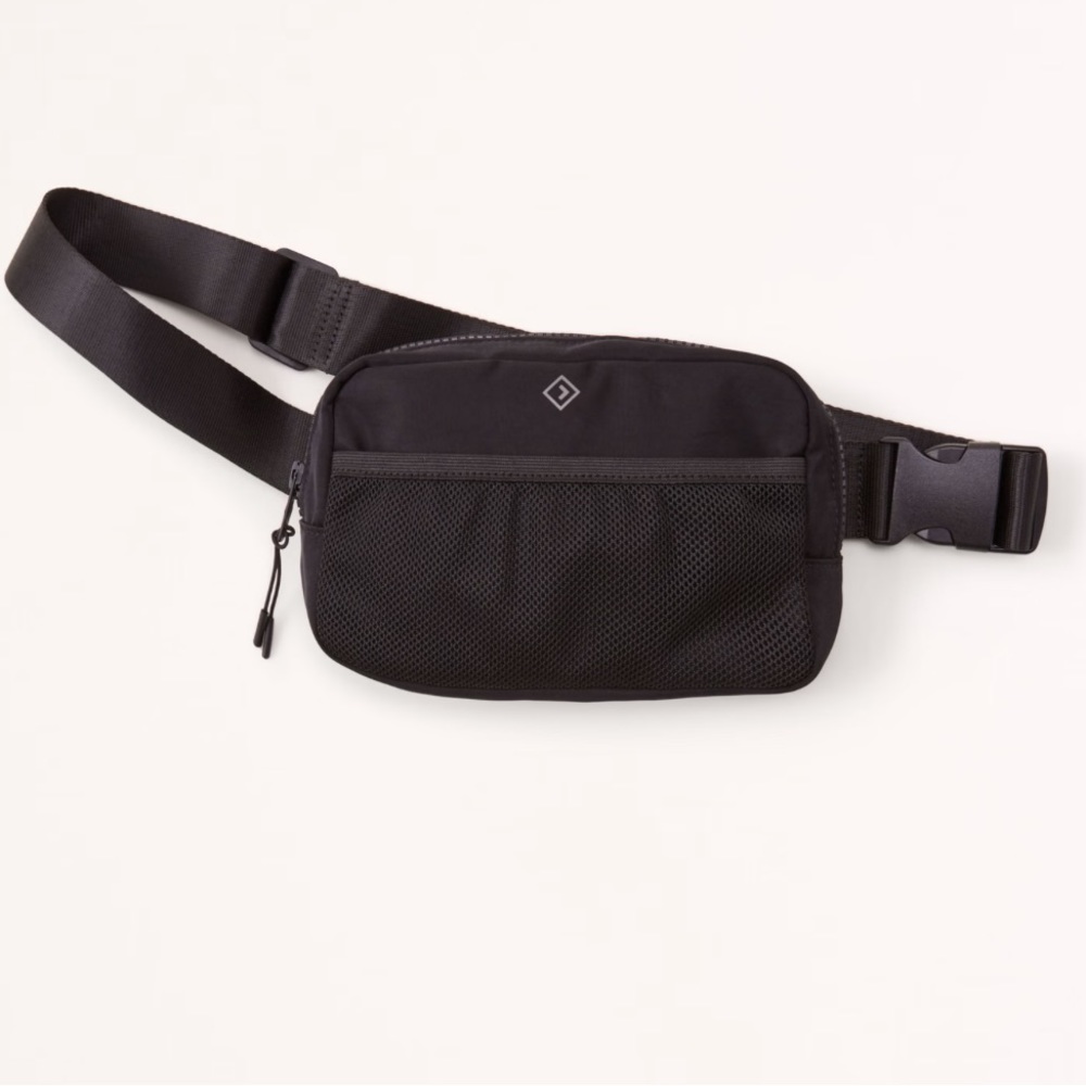 Cross body bag/fanny pack
